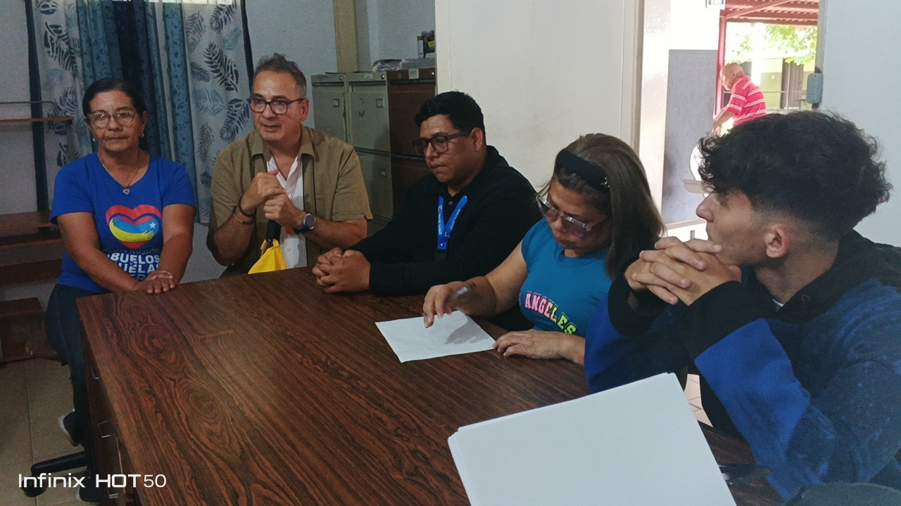 Dr. José Antonio Guerra DíazAclara situación sobre el ingreso de su hermanoal Centro Geriátrico «José Ignacio del Pumar»