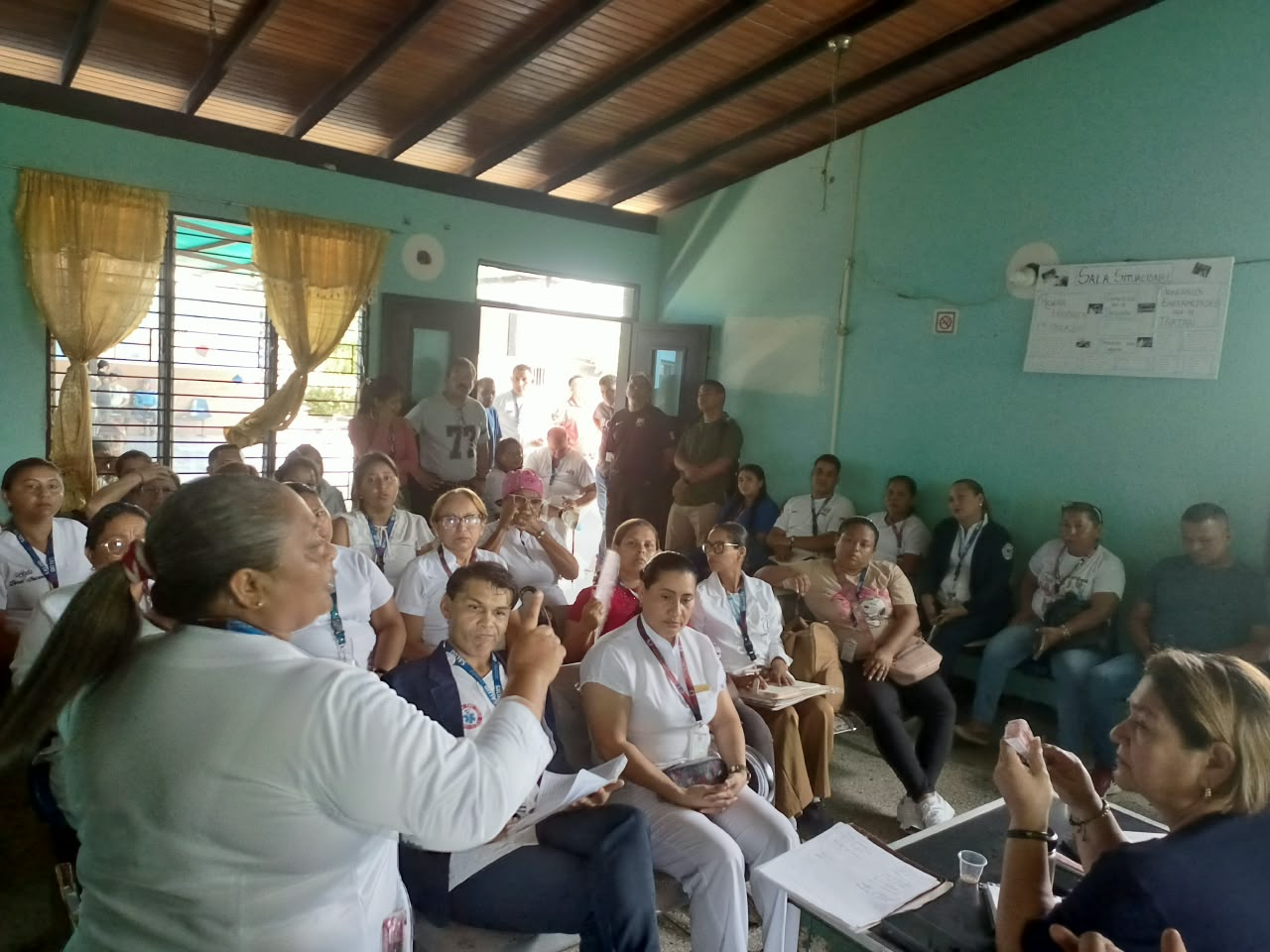 Sitrasss Barinas se reunió con personal deenfermería del centro diagnóstico de Libertad.