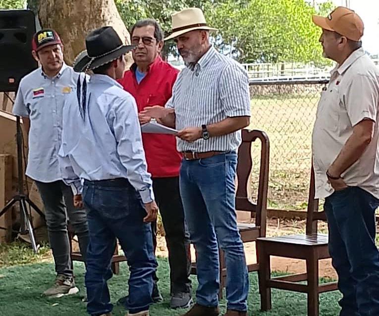 Con visita del Ministro Padrino LópezInti regulariza 152 mil 676 hectáreasproductivas en llanos occidentales