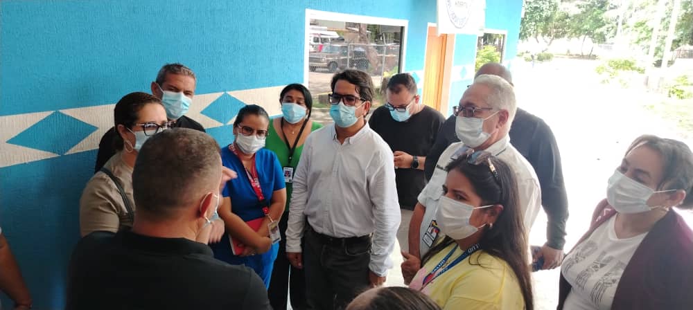 Y construcción de Sala de Diálisis                   Autoridades de salud y alcalde de Sucre constataron avances de recuperación del Hospital de Socopó